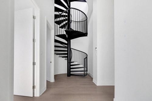 Escalier - 4103-1020 Rue De La Montagne, Montréal (Ville-Marie), QC - Indoor Photo Showing Other Room