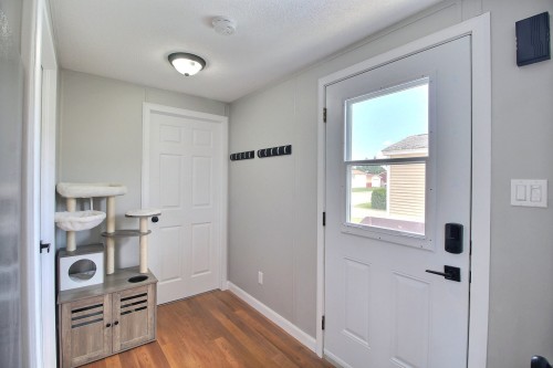 Hall d'entrée/Vestibule - 352 Rue Champoux, Val-D'Or, QC 