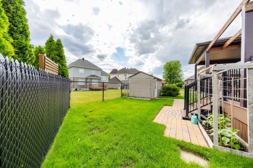 Cour - 7320 Rue Latouche, Brossard, QC - Outdoor