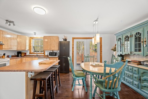 Dining Room - 22 Rue Du Joli-Bosquet, Sainte-Marguerite-Du-Lac-Masson, QC - Indoor Photo Showing Other Room