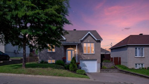 288 Av. du Semoir  Québec (Beauport), QC G1C 7V8