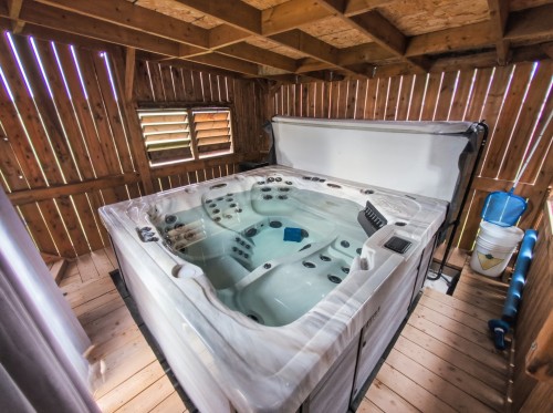 Spa - 287 Rue Mario, Saint-Raymond, QC - Indoor Photo Showing Other Room