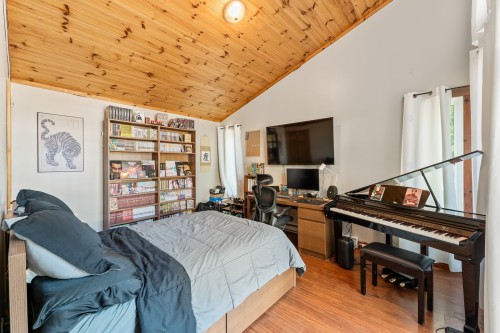 Bedroom - 1115  - 1117 Ch. Alfred-Desrochers, Orford, QC - Indoor
