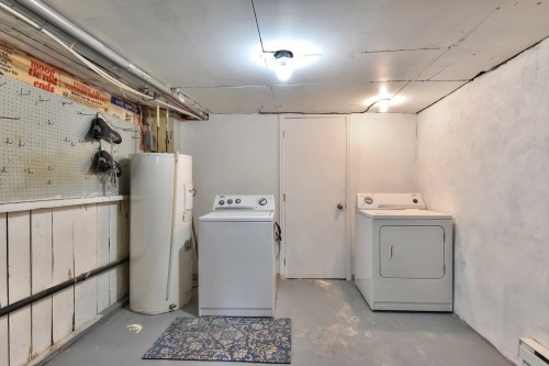 Rangement - 4647 Av. Clanranald, Montréal (Côte-Des-Neiges/Notre-Dame-De-Grâce), QC 