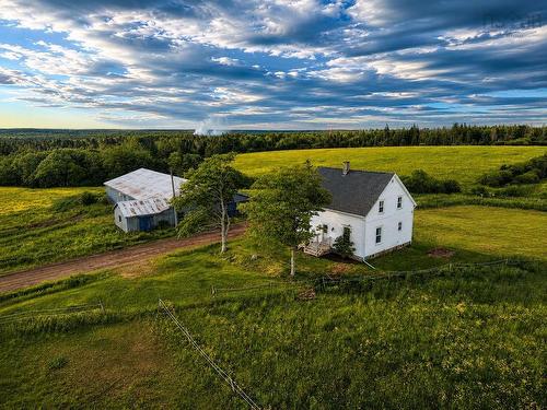 98 Archibald Road, Harmony, NS 