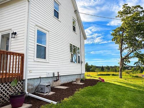 98 Archibald Road, Harmony, NS 