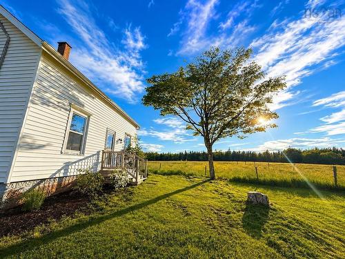 98 Archibald Road, Harmony, NS 