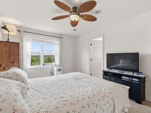 202 Transom Drive, Halifax, NS 