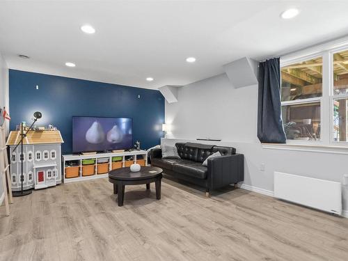 202 Transom Drive, Halifax, NS 