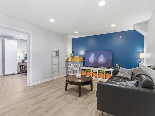 202 Transom Drive, Halifax, NS 