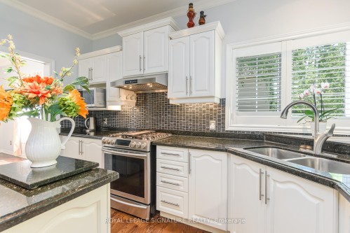 27 Autumn Ridge Trail, Kitchener, ON - Indoor Photo Showing Kitchen With Double Sink