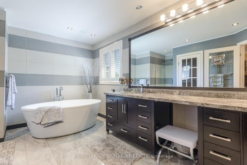 27 Autumn Ridge Trail, Kitchener, ON - Indoor Photo Showing Bathroom