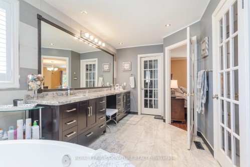 27 Autumn Ridge Trail, Kitchener, ON - Indoor Photo Showing Bathroom