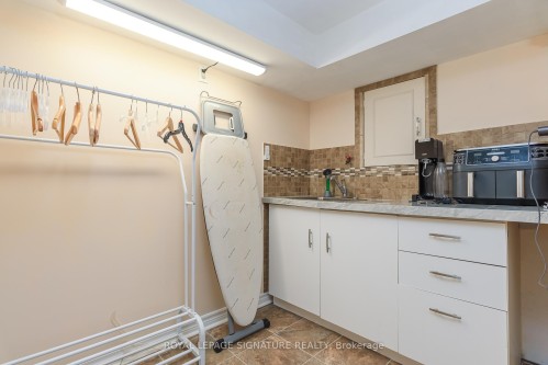 27 Autumn Ridge Trail, Kitchener, ON - Indoor