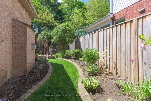 27 Autumn Ridge Trail, Kitchener, ON - Outdoor