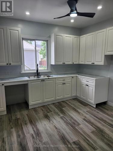 56 Mondamin Street, St. Thomas, ON - Indoor Photo Showing Kitchen With Double Sink