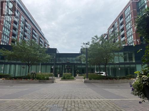 343 - 525 WILSON AVENUE  Toronto, ON M3H 0A7