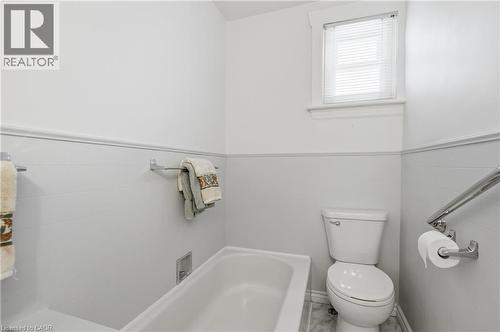 73 Tuxedo Avenue N, Hamilton, ON 
