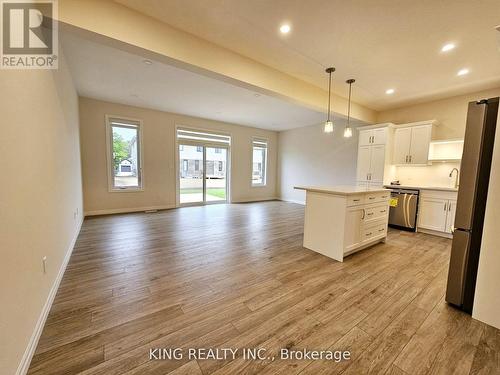 214 Renaissance Drive, St. Thomas, ON 