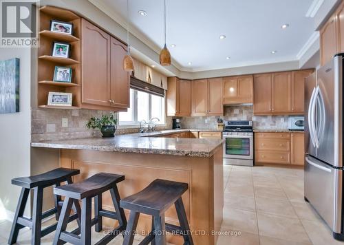38 Camelot Square, Barrie, ON 