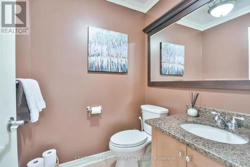 38 Camelot Square, Barrie, ON 