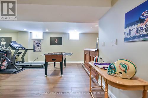 38 Camelot Square, Barrie, ON 