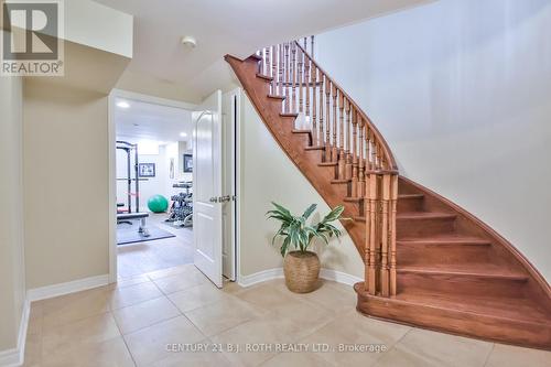 38 Camelot Square, Barrie, ON 