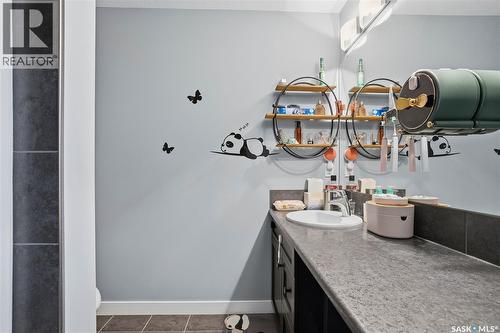 4009 Centennial Drive, Saskatoon, SK 