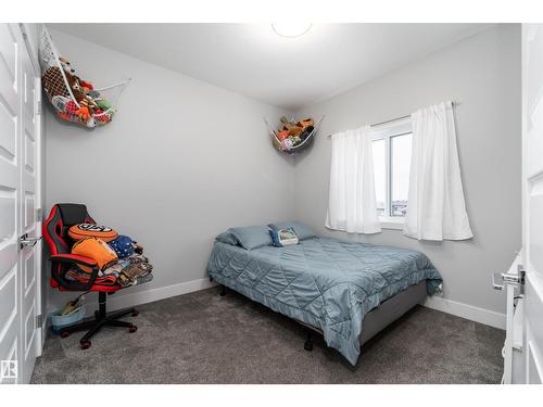 9338 Pear Li Sw, Edmonton, AB 