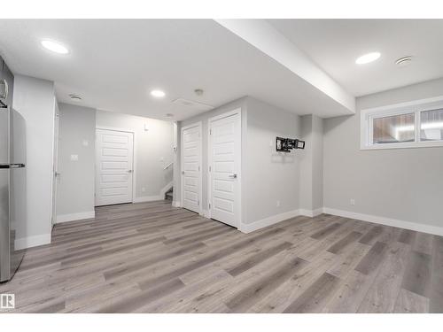 9338 Pear Li Sw, Edmonton, AB 