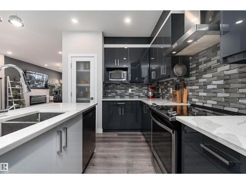 9338 Pear Li Sw, Edmonton, AB 