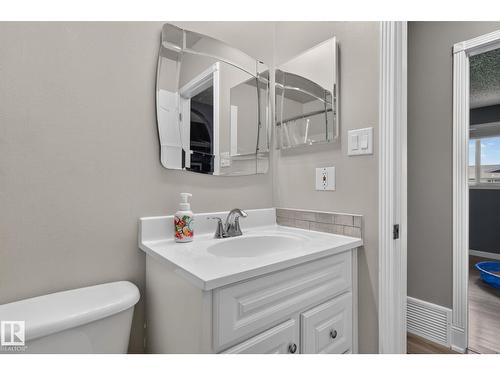 10308 166 Av Nw, Edmonton, AB 