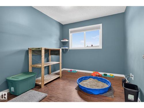 10308 166 Av Nw, Edmonton, AB 