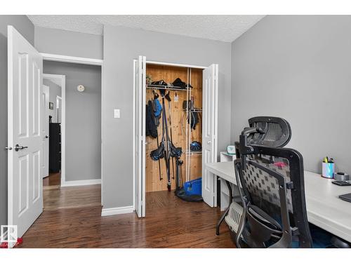 10308 166 Av Nw, Edmonton, AB 