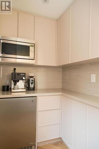 Back Kitchen - 127 Glenvale Boulevard, Toronto, ON 