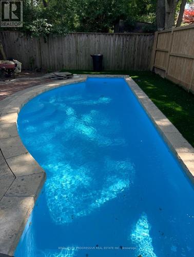127 Glenvale Boulevard, Toronto, ON 