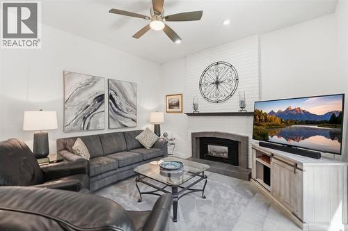 124 Cantrell Place Sw, Calgary, AB 