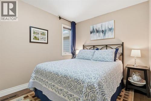 124 Cantrell Place Sw, Calgary, AB 