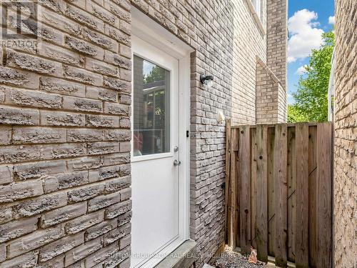 20 Esther Crescent, Vaughan, ON 