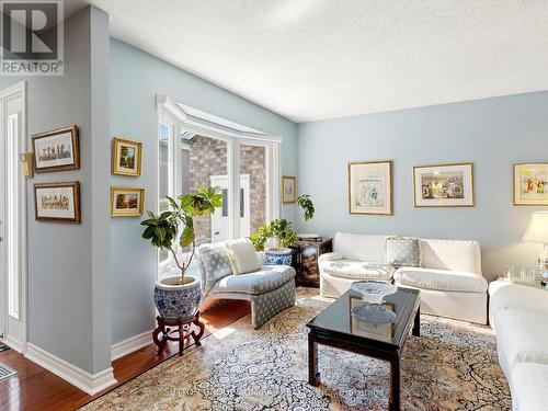 20 Esther Crescent, Vaughan, ON 