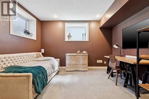 119 Springbluff Boulevard Sw, Calgary, AB 