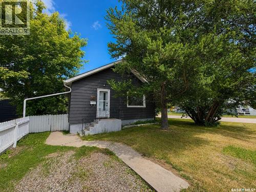 684 8th STREET E  Prince Albert, SK S6V 0W7