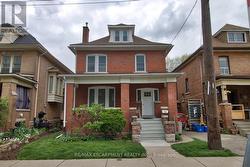 3 - 70 SPADINA AVENUE Hamilton, ON L8M 2X1