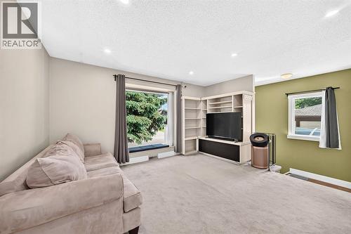 55 Doverglen Crescent Se, Calgary, AB 