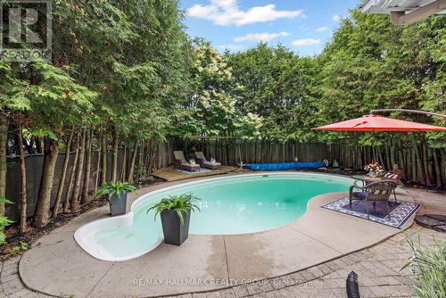 652 Thicket Way, Ottawa, ON 