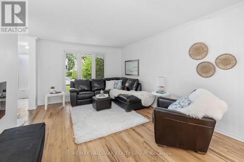 652 Thicket Way, Ottawa, ON 