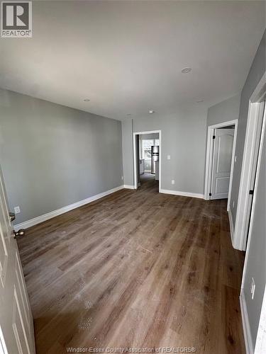 945 WELLINGTON AVENUE Unit# 2 , Windsor, Ontario N9A 5K2 3