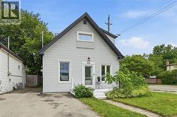 55 EAST 32ND Street  Hamilton, ON L8V 3R7