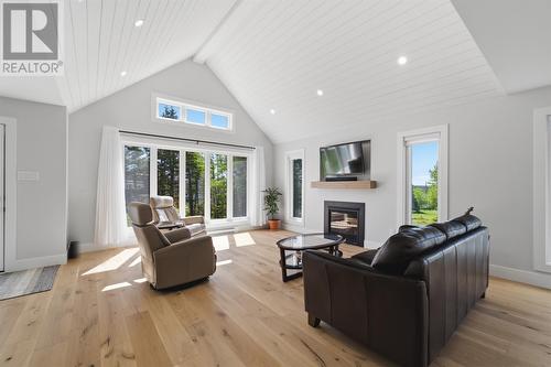 7 Bridle Path, Blaketown, NL 