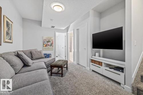 9237 92 St Nw, Edmonton, AB 